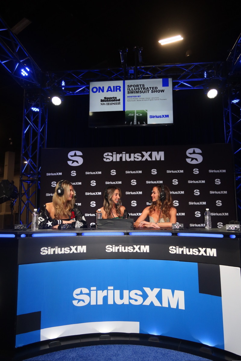 Ellie Thumann, Katie Austin and Jena Sims